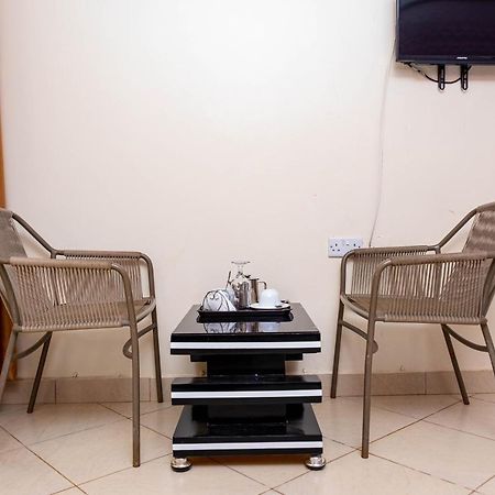 Airport Unique Hotel Entebbe Kültér fotó