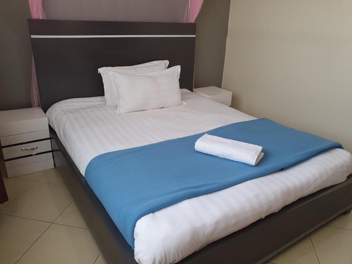 Airport Unique Hotel Entebbe Kültér fotó