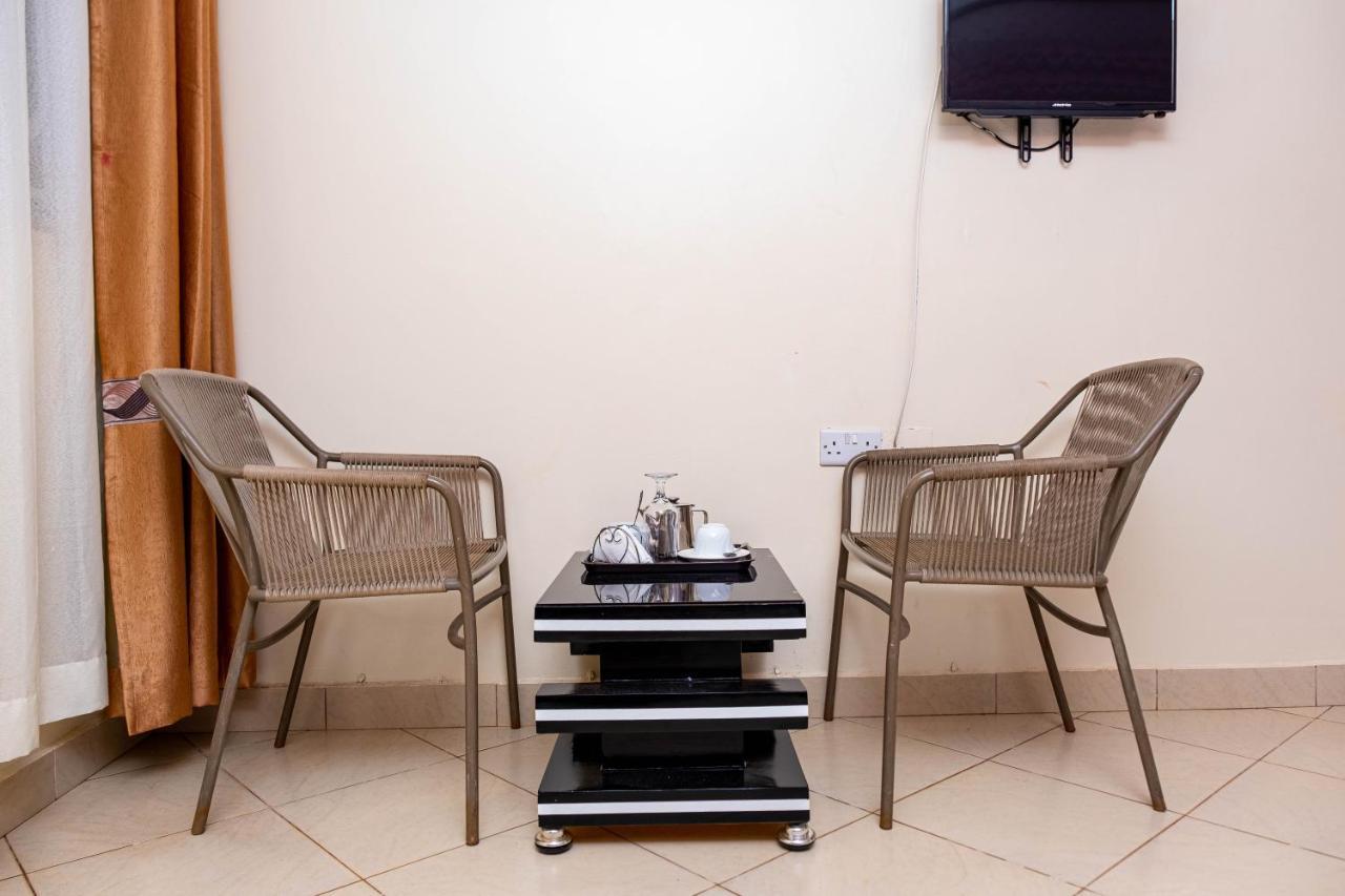Airport Unique Hotel Entebbe Kültér fotó