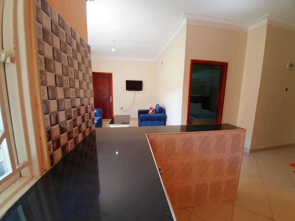 Airport Unique Hotel Entebbe Kültér fotó